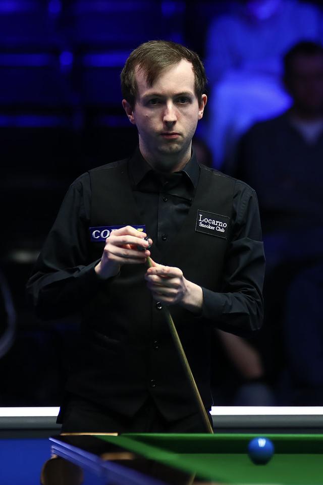 越顶的长传 越顶的长传